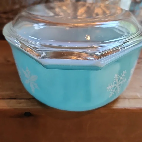 Pyrex Vintage snowflake 043 1.5 QT casserole and lid - Picture 3 of 8